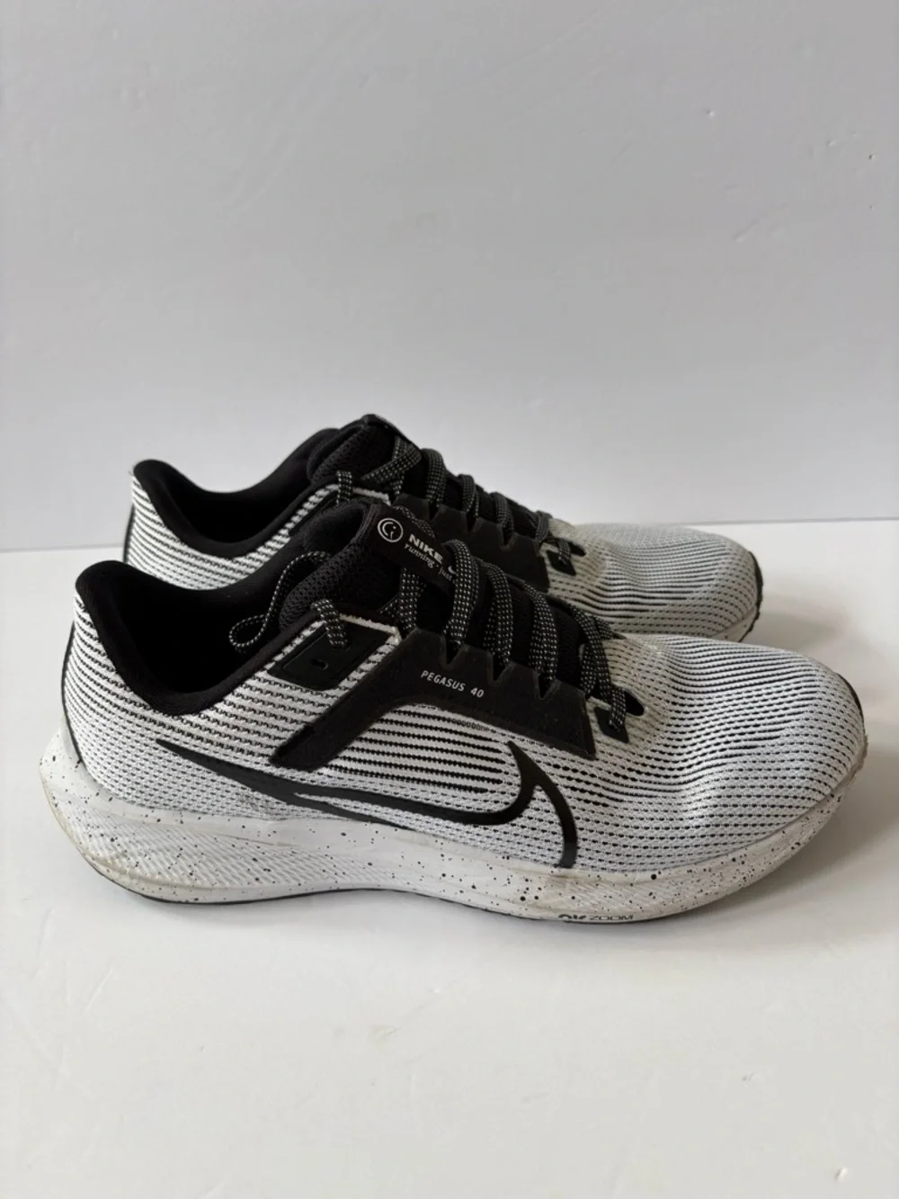 Nike Pegasus‎ 10.5 Black/White Women's Running Shoe DV3854-004 Athletic Sneakers